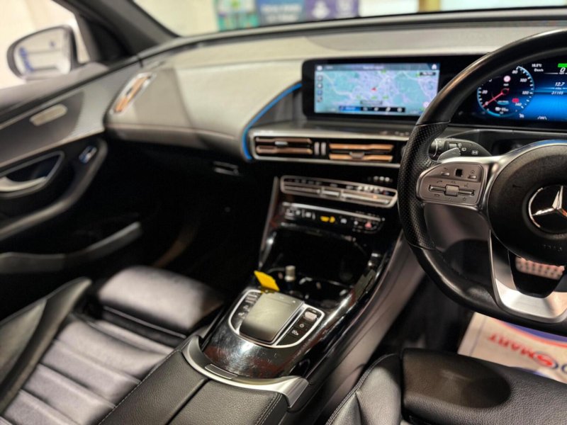 MERCEDES-BENZ EQC